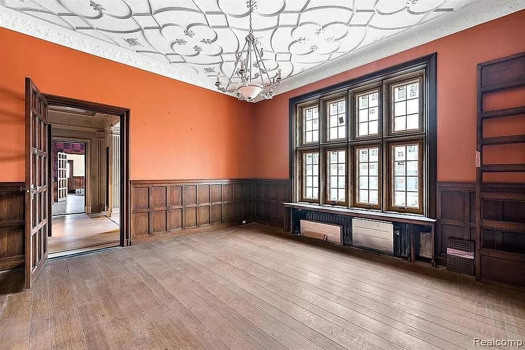 1925 Mansion For Sale In Detroit Michigan