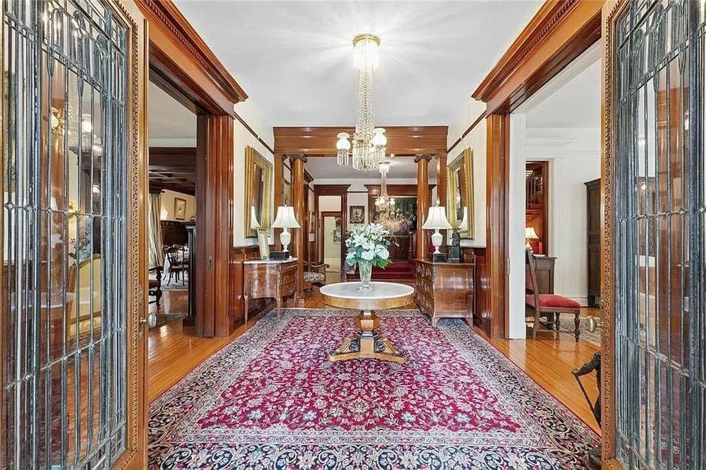 1903 Neoclassical For Sale In New Orleans Louisiana