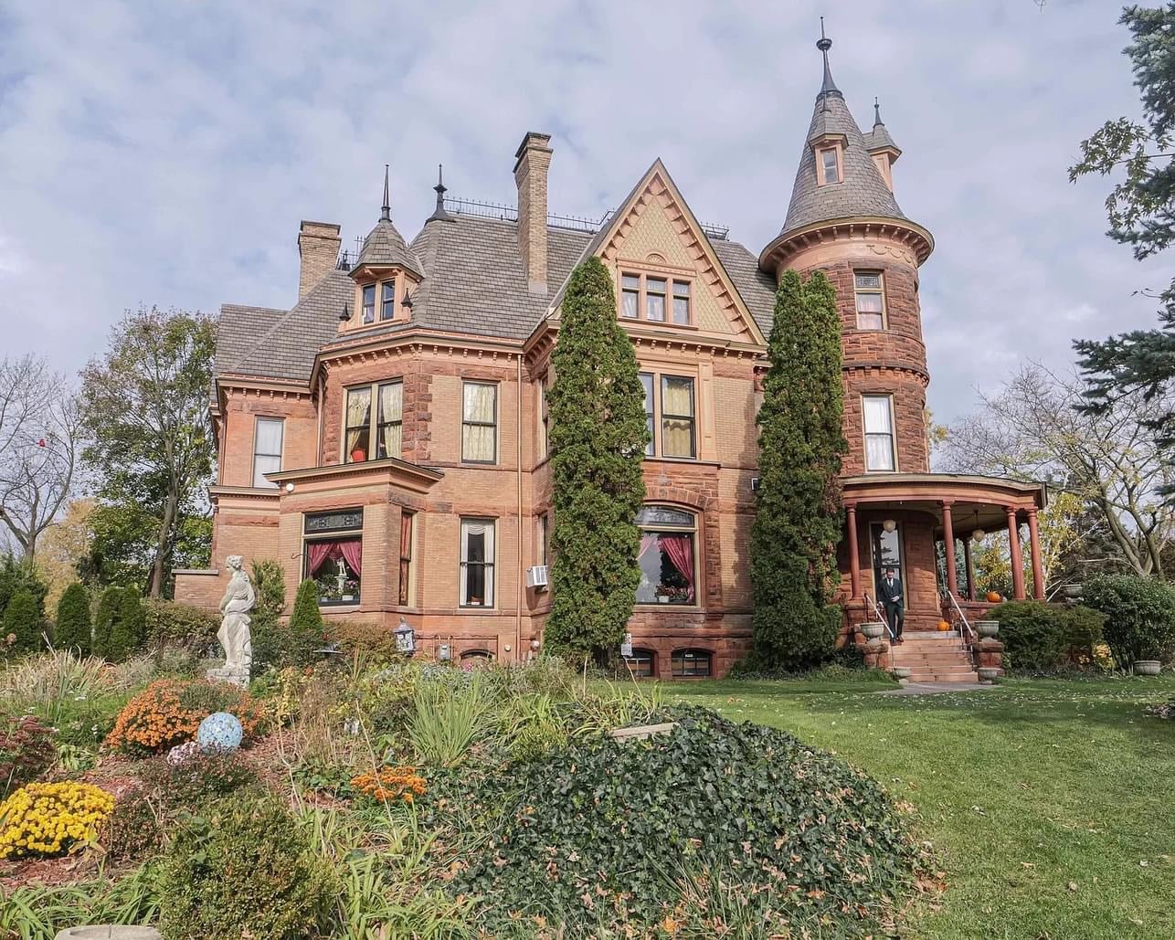 1895 Mansion For Sale In Kalamazoo Michigan