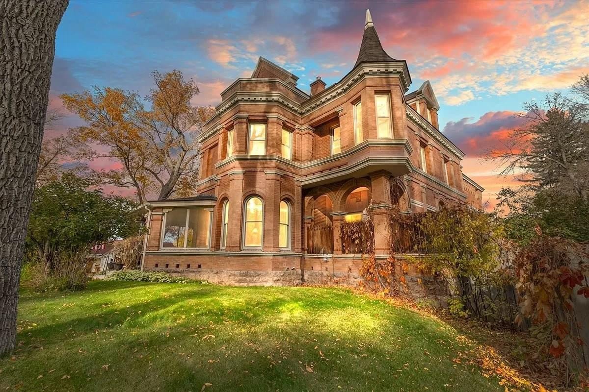 1890 Victorian For Sale In Helena Montana