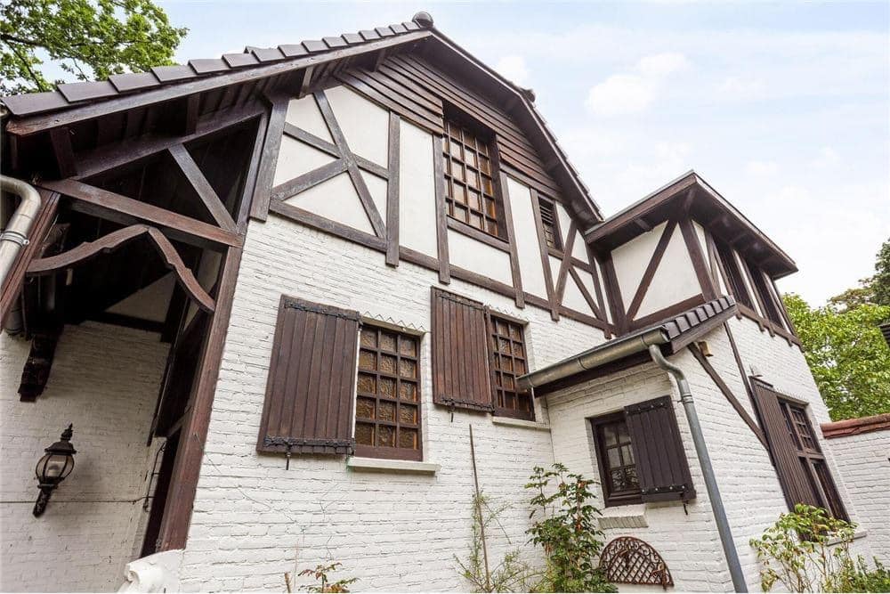 1910 Tudor Revival For Sale In Oisterwijk Netherlands