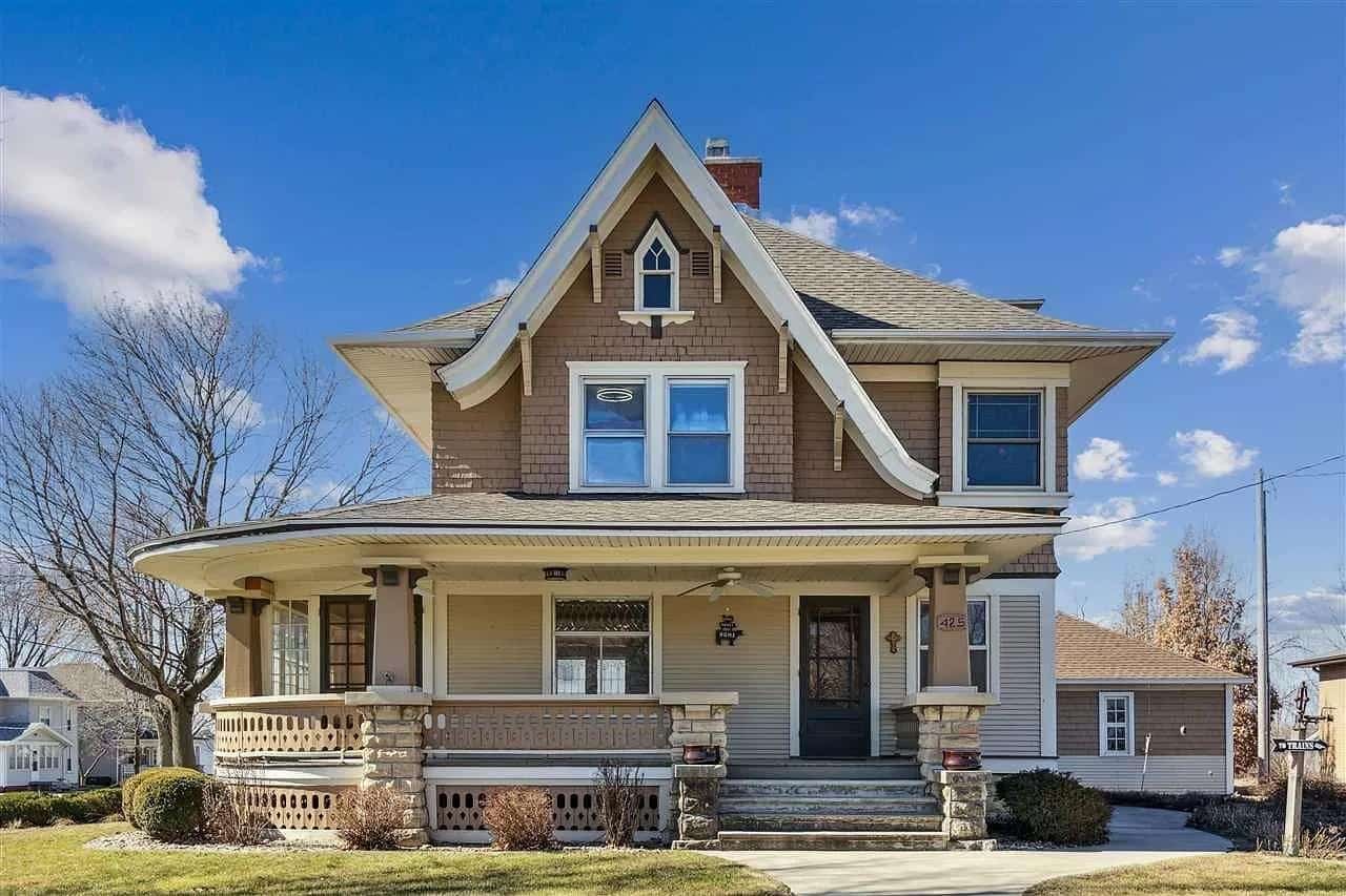 1918 Historic House For Sale In Fairfax Iowa