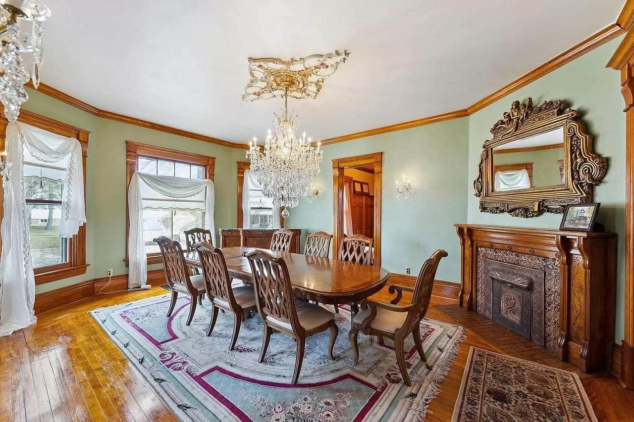 1891 Victorian For Sale In Baraboo Wisconsin