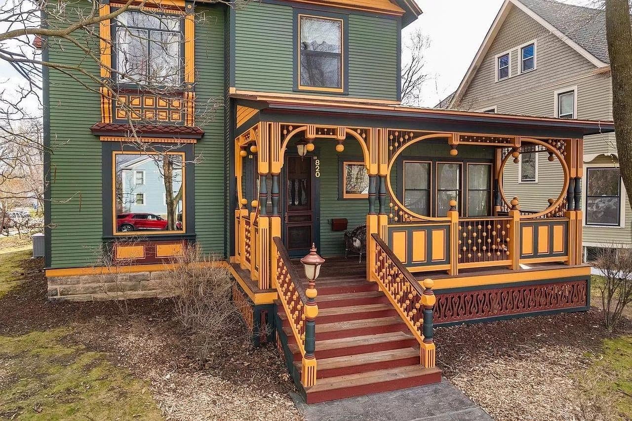 1891 Victorian For Sale In Baraboo Wisconsin
