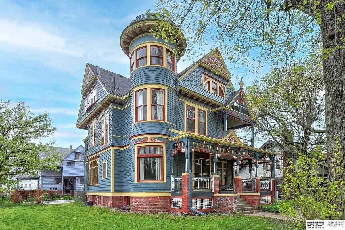 1889 Victorian For Sale In Omaha Nebraska