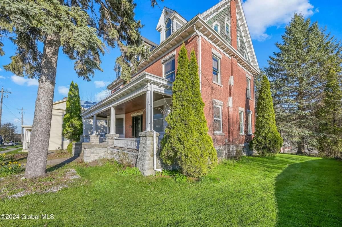 1850 Historic House For Sale In Cobleskill New York