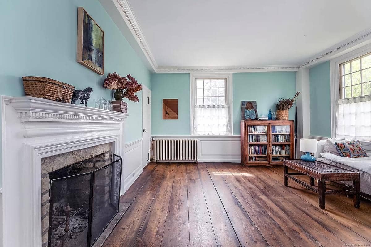 1784 Colonial For Sale In Roxbury Connecticut