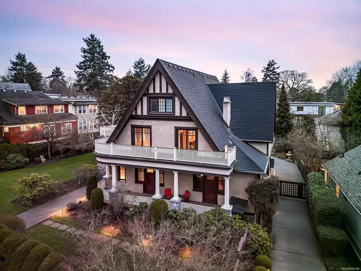 1908 Miramonte Estate For Sale In Victoria British Columbia