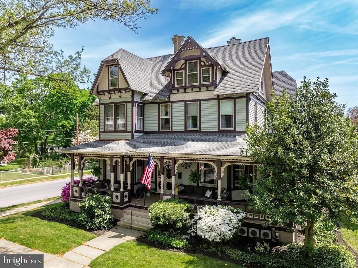 1885 Victorian For Sale In Mount Holly New Jersey