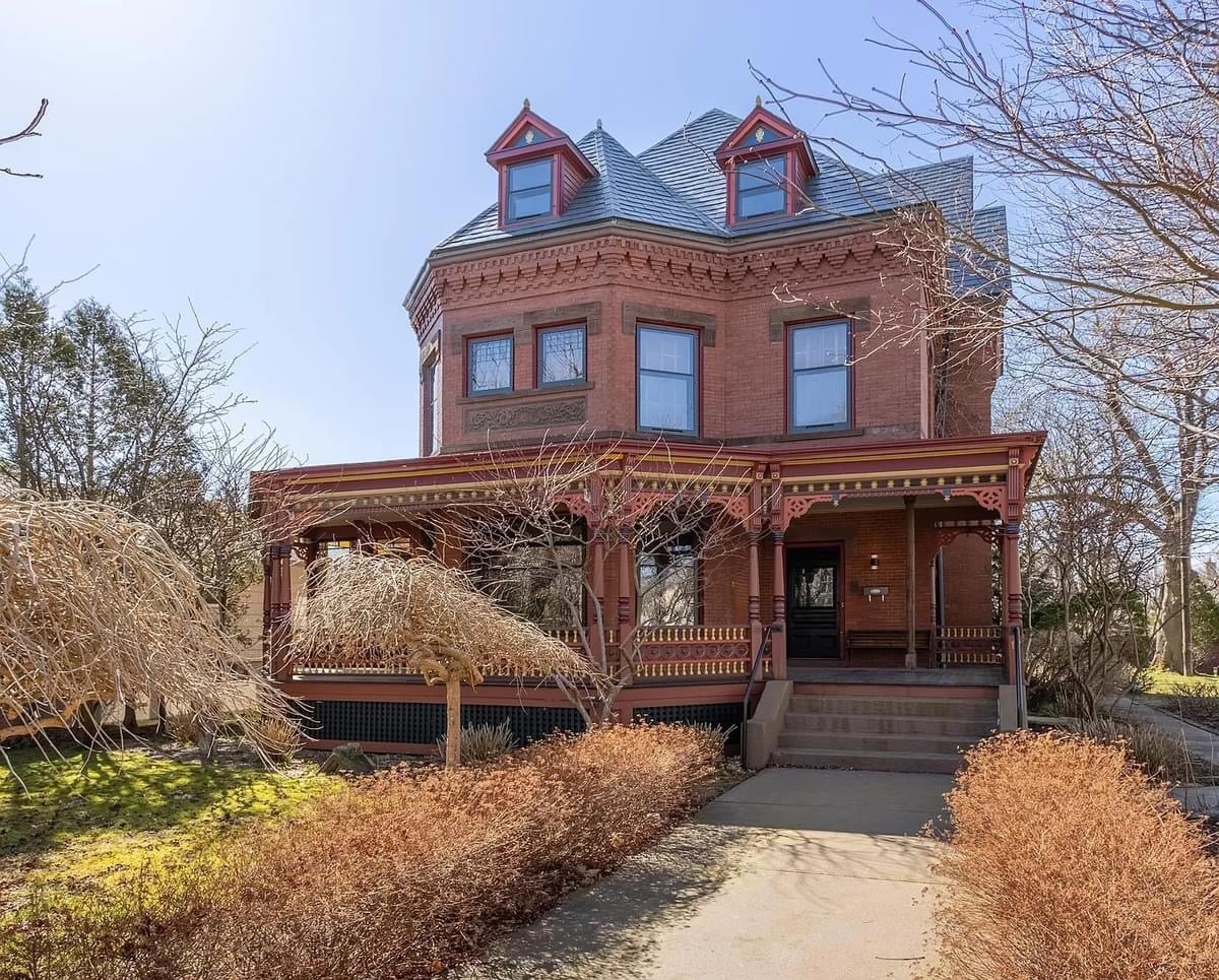 1893 Victorian For Sale In Yarmouth Nova Scotia