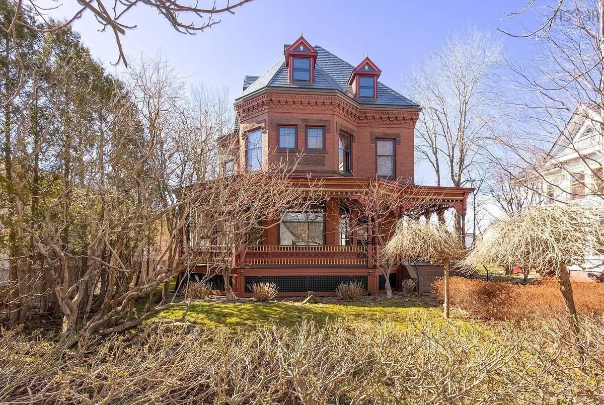 1893 Victorian For Sale In Yarmouth Nova Scotia