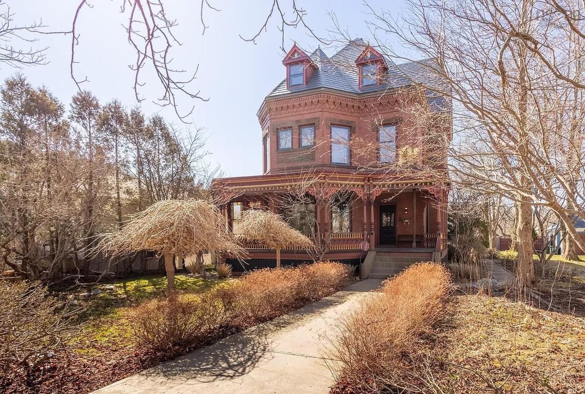 1893 Victorian For Sale In Yarmouth Nova Scotia