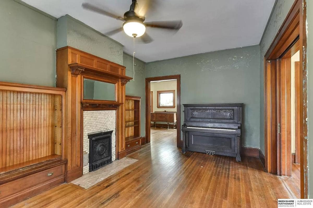 1900 Fixer-Upper For Sale In Omaha Nebraska