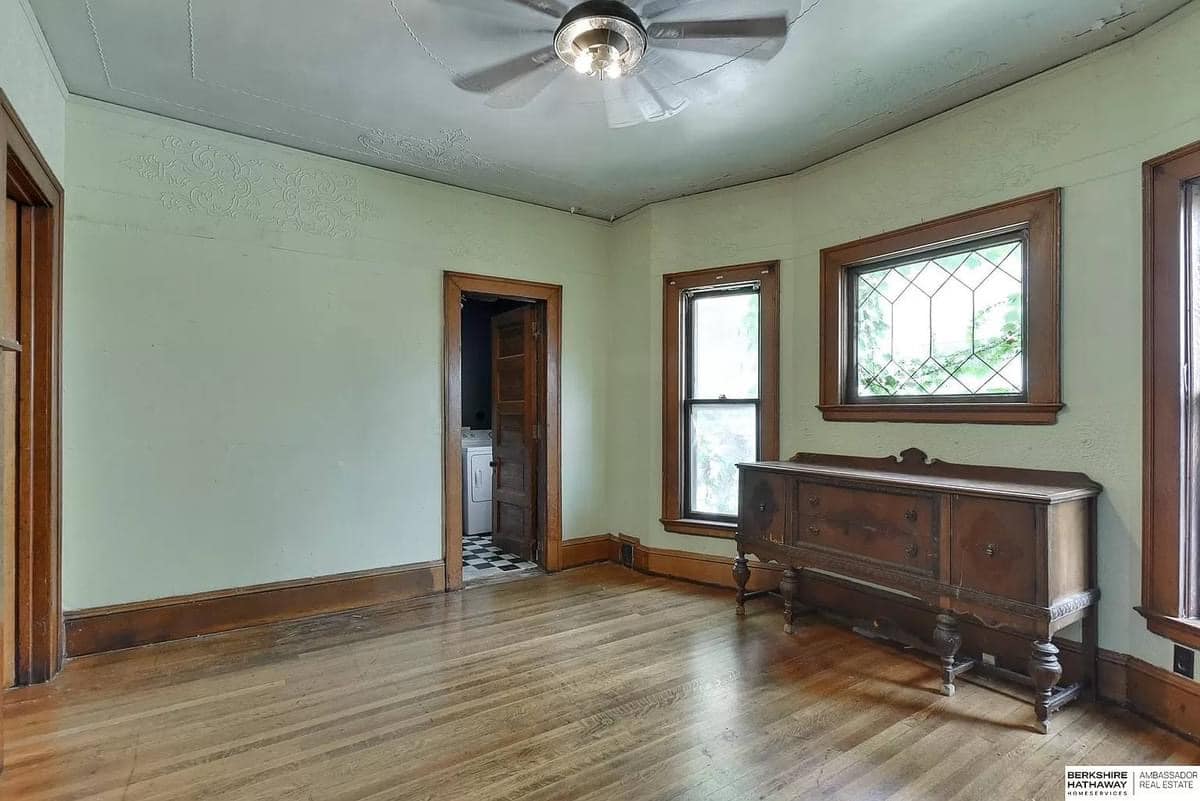 1900 Fixer-Upper For Sale In Omaha Nebraska