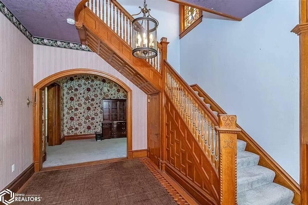 1890 Victorian For Sale In Denison Iowa