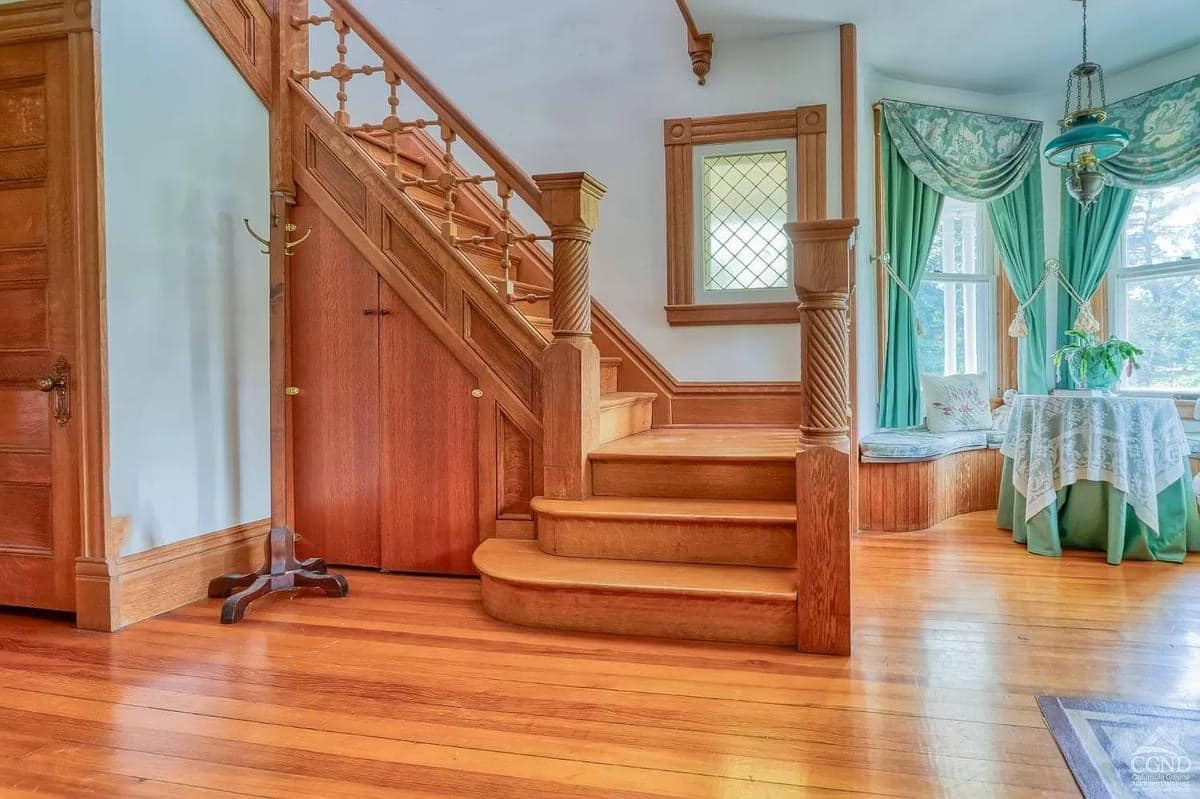 1860 Victorian For Sale In Athens New York