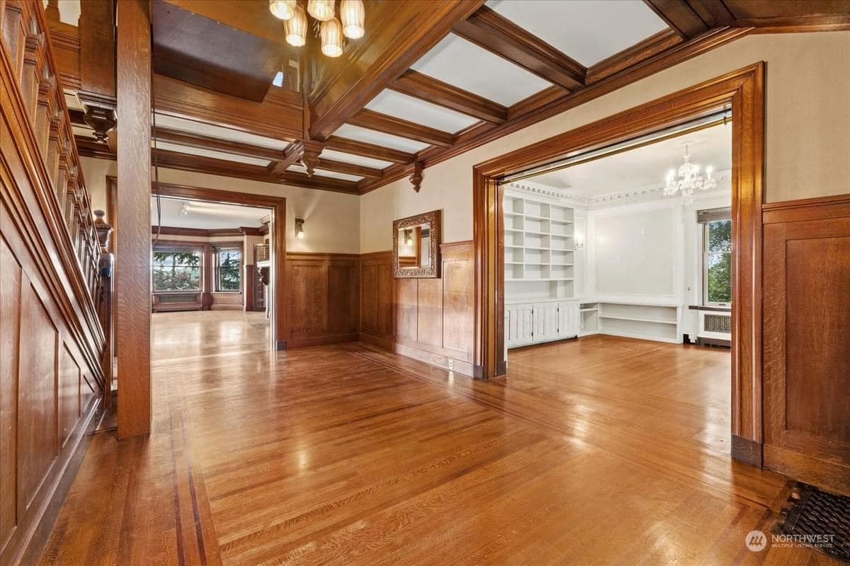 1909 Tudor Revival For Sale In Seattle Washington