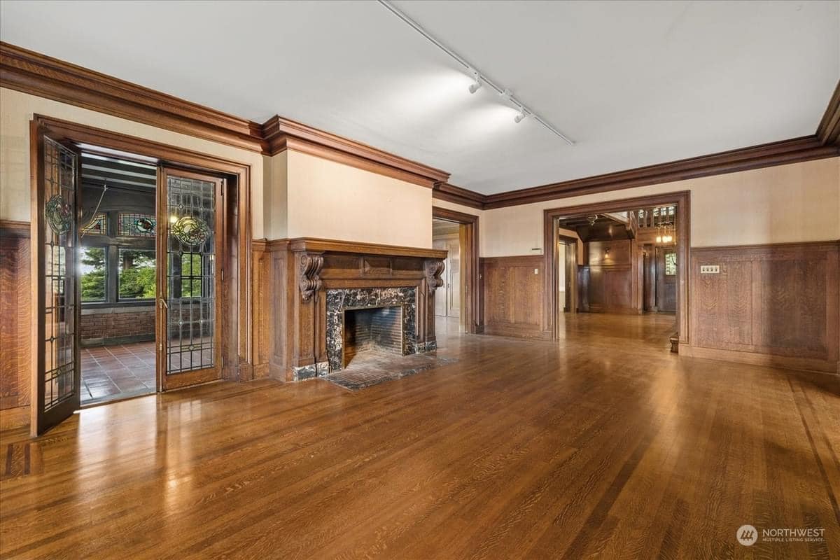 1909 Tudor Revival For Sale In Seattle Washington