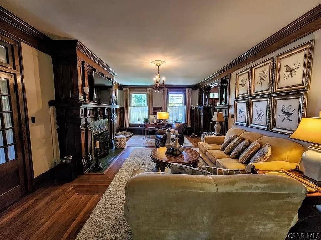 1921 Neoclassical For Sale In Ebensburg Pennsylvania