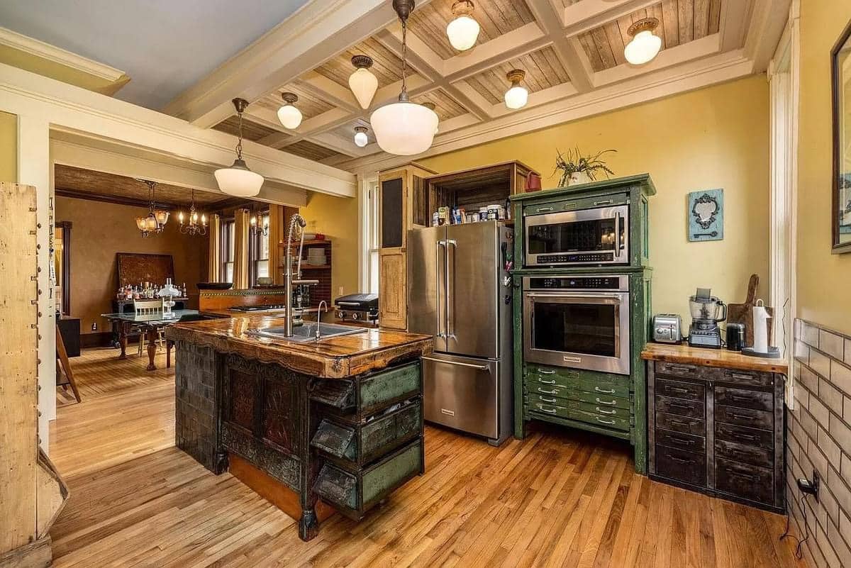 1889 Victorian For Sale In Milwaukee Wisconsin