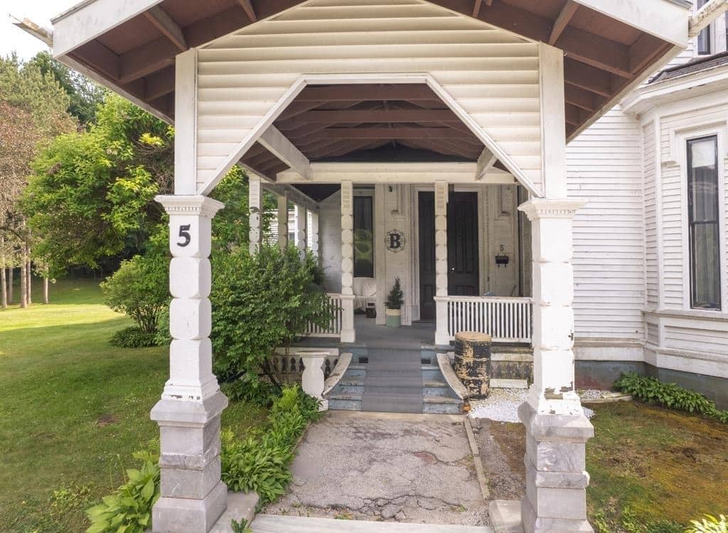 1860 Victorian For Sale In Rutland City Vermont