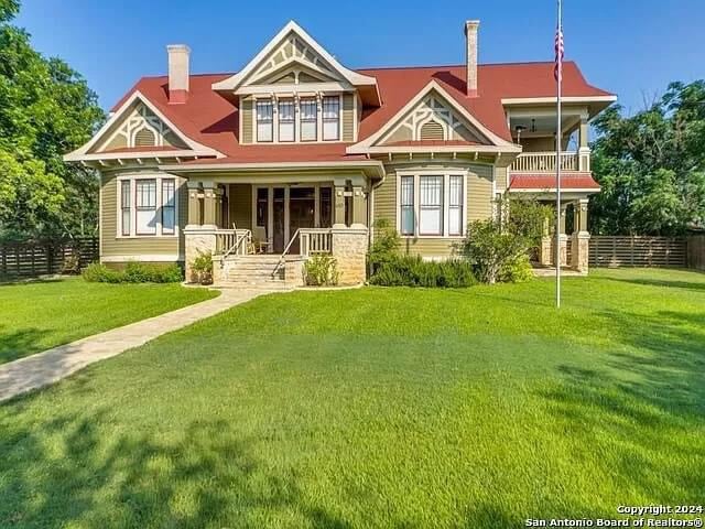 1906 Historic House For Sale In Comfort Texas