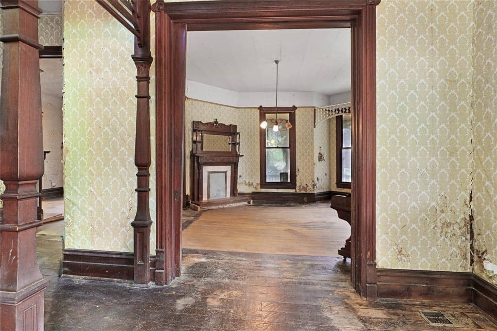 1890 Victorian For Sale In McKinney Texas