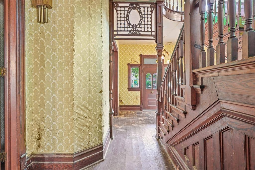 1890 Victorian For Sale In McKinney Texas