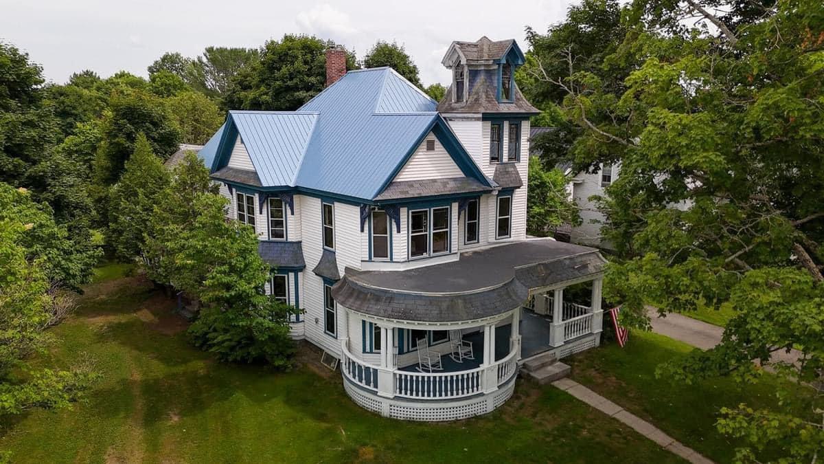 1893 Victorian For Sale In Island Falls Maine