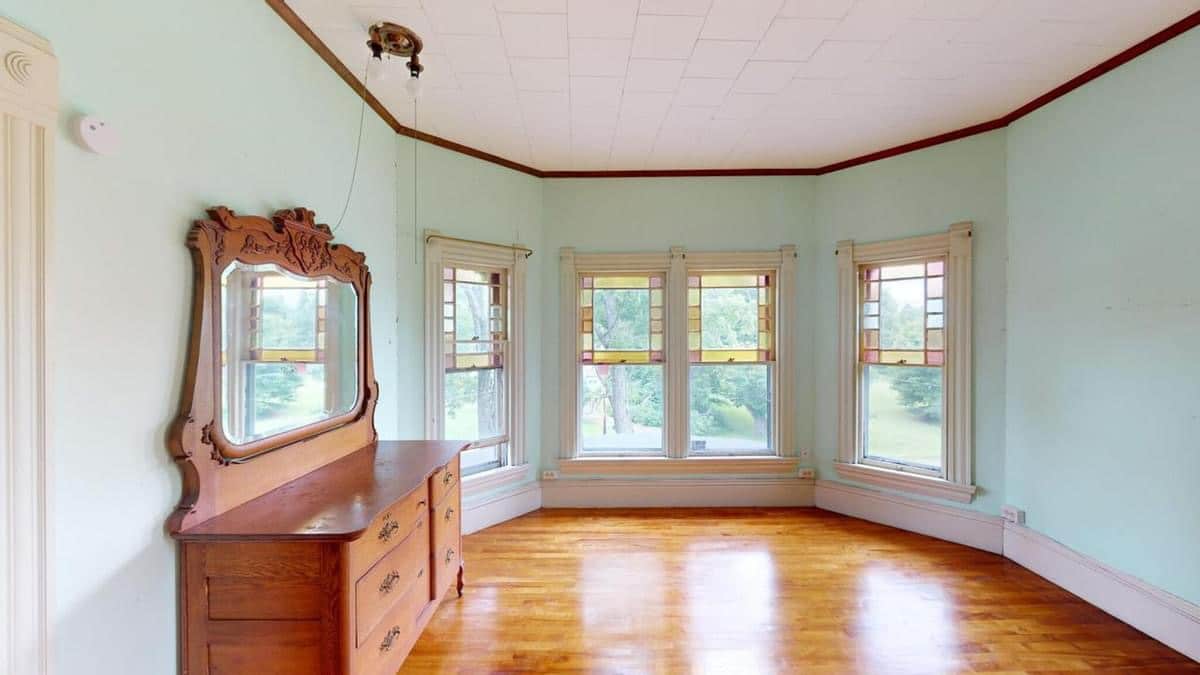 1893 Victorian For Sale In Island Falls Maine