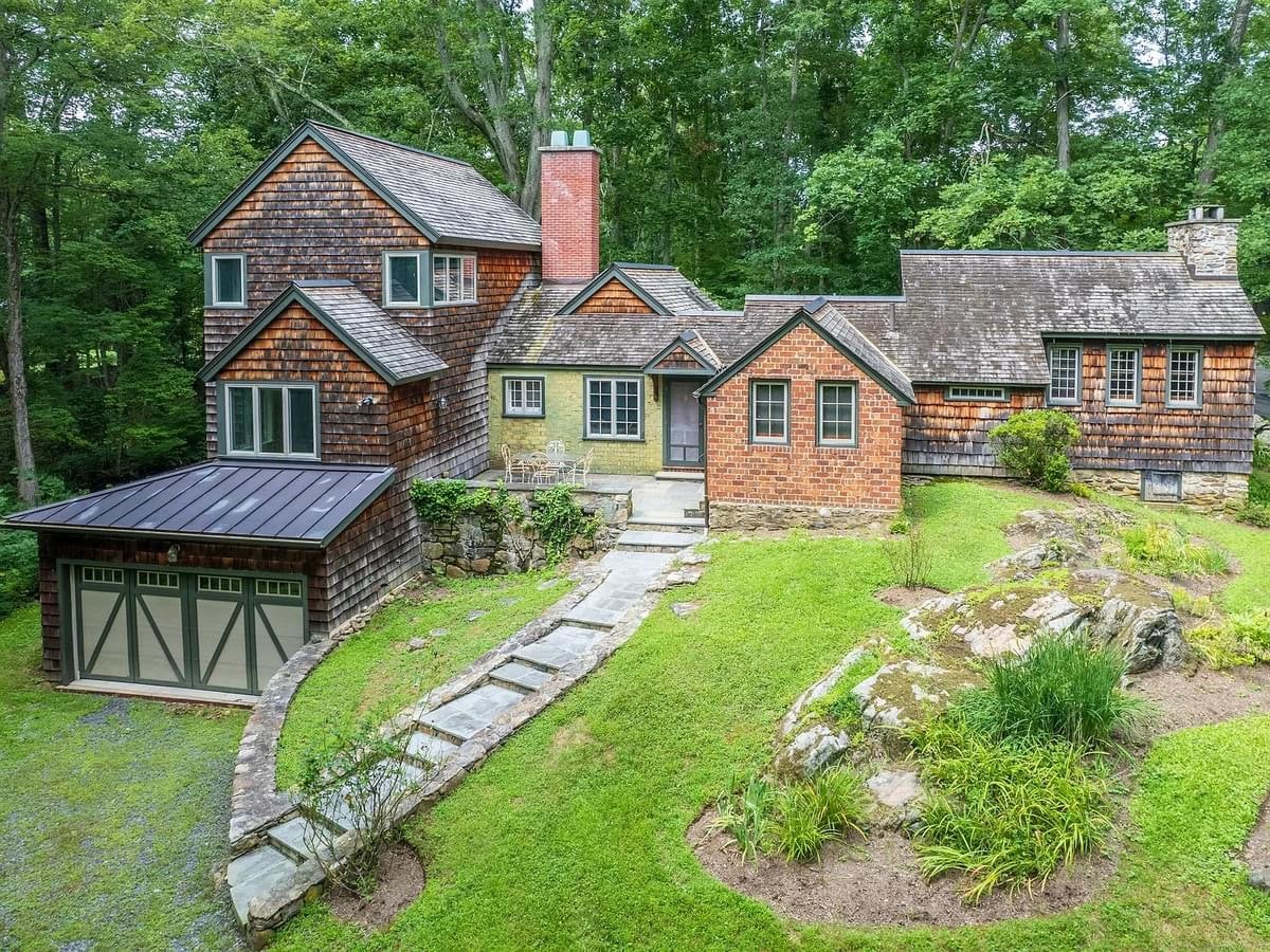 1918 Historic House For Sale In Redding Connecticut