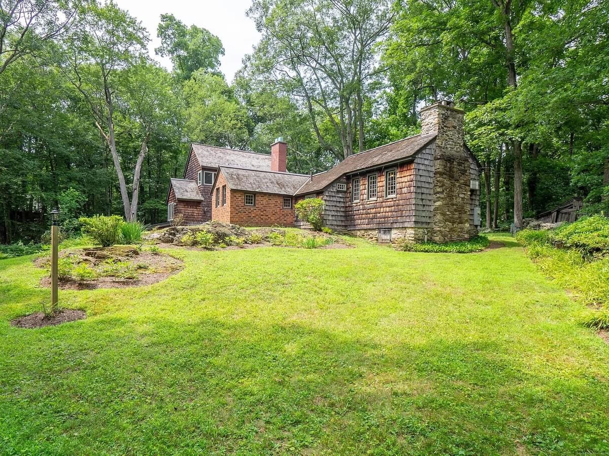 1918 Historic House For Sale In Redding Connecticut