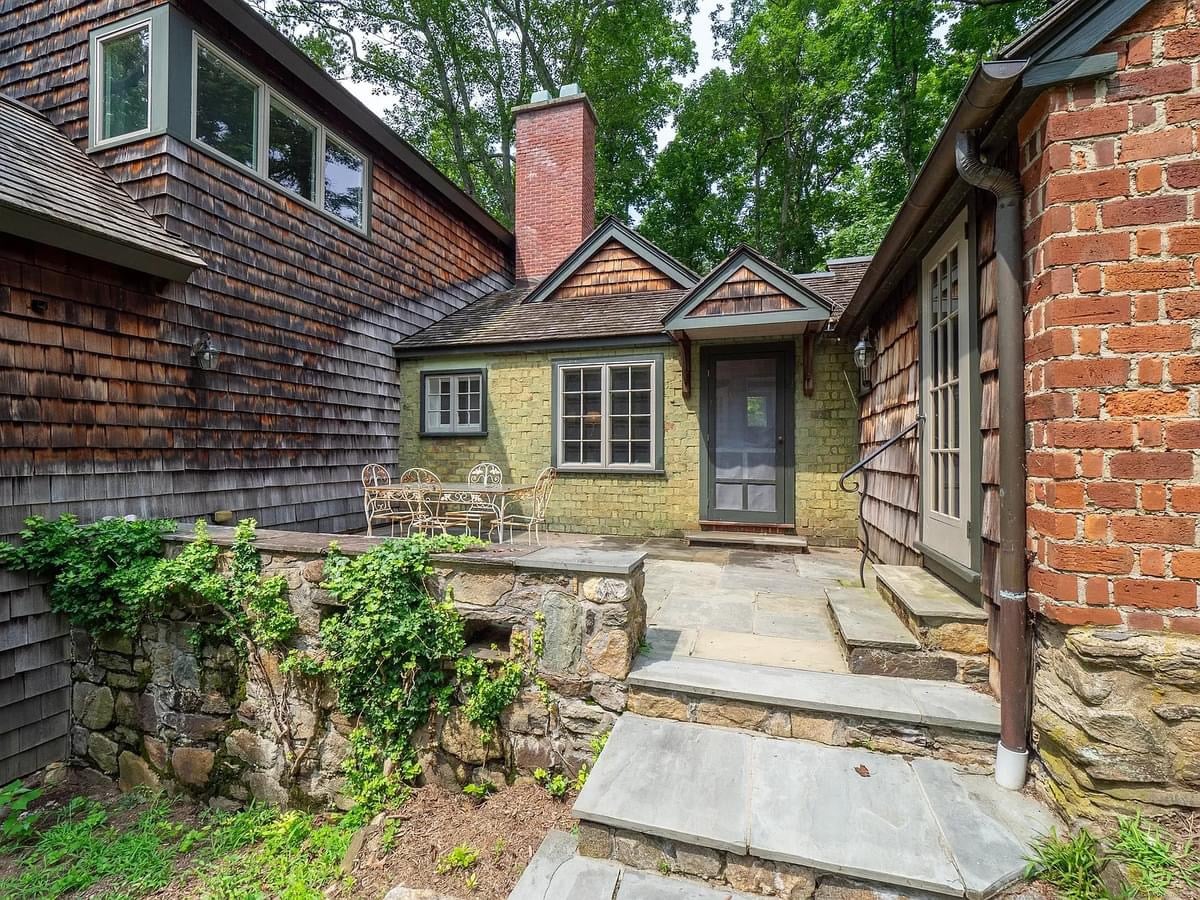 1918 Historic House For Sale In Redding Connecticut