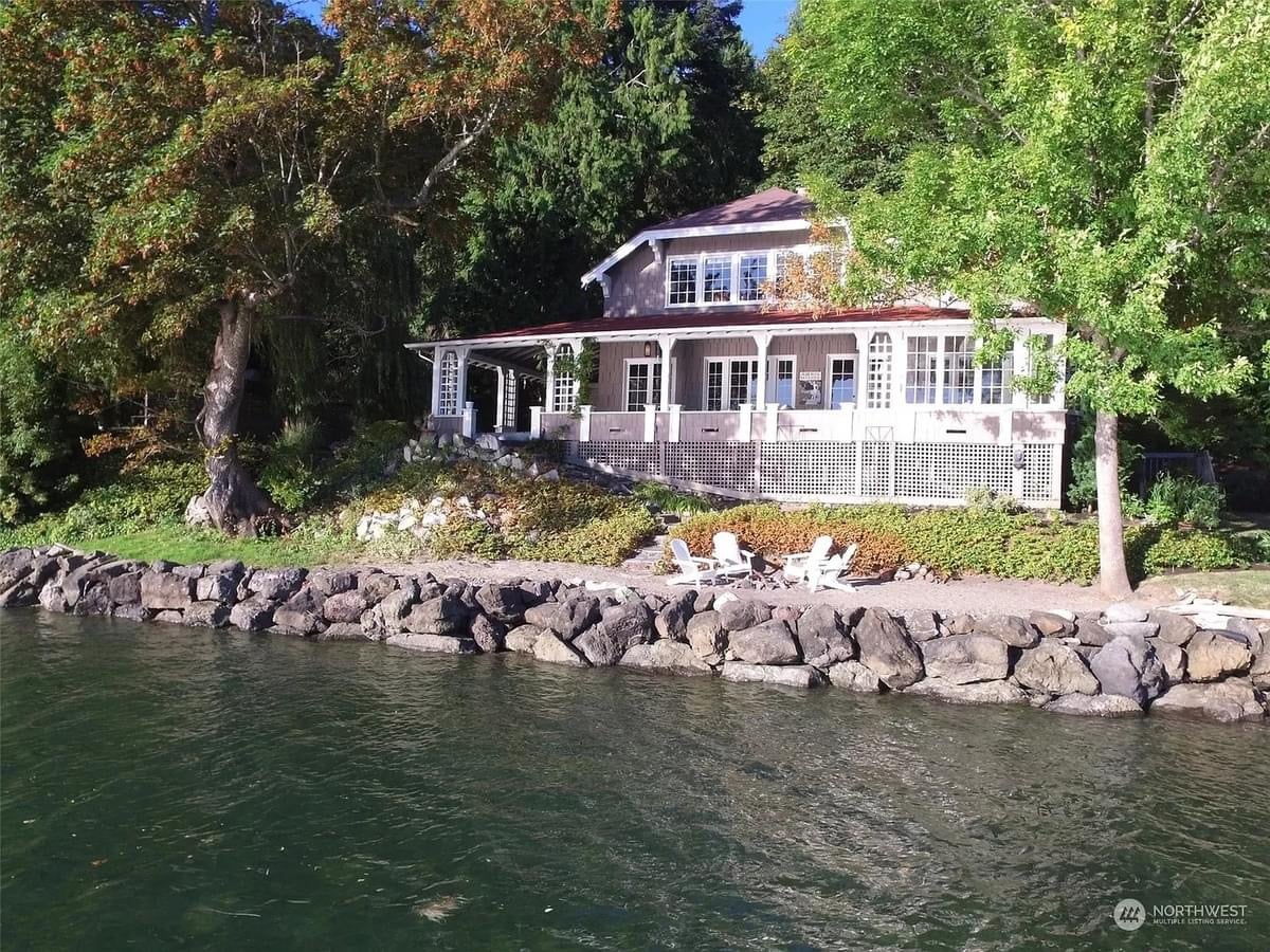 1900 Waterfront Home For Sale In Bainbridge Island Washington