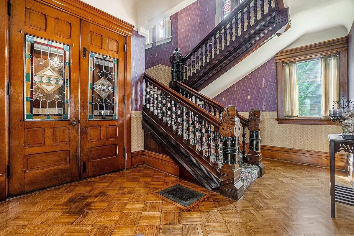 1880 Victorian For Sale In Kalamazoo Michigan