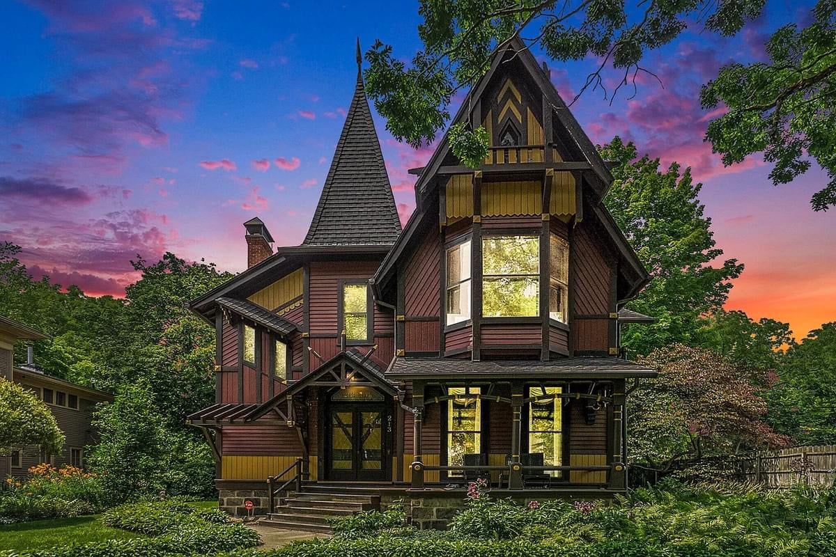 1880 Victorian For Sale In Kalamazoo Michigan