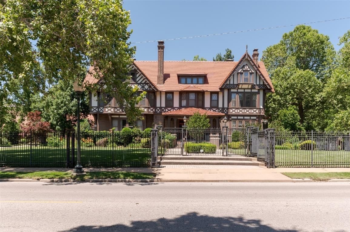 1905 Tudor Revival For Sale In Oklahoma City Oklahoma