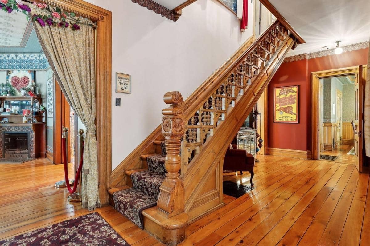 1885 Victorian For Sale In Hudson Wisconsin