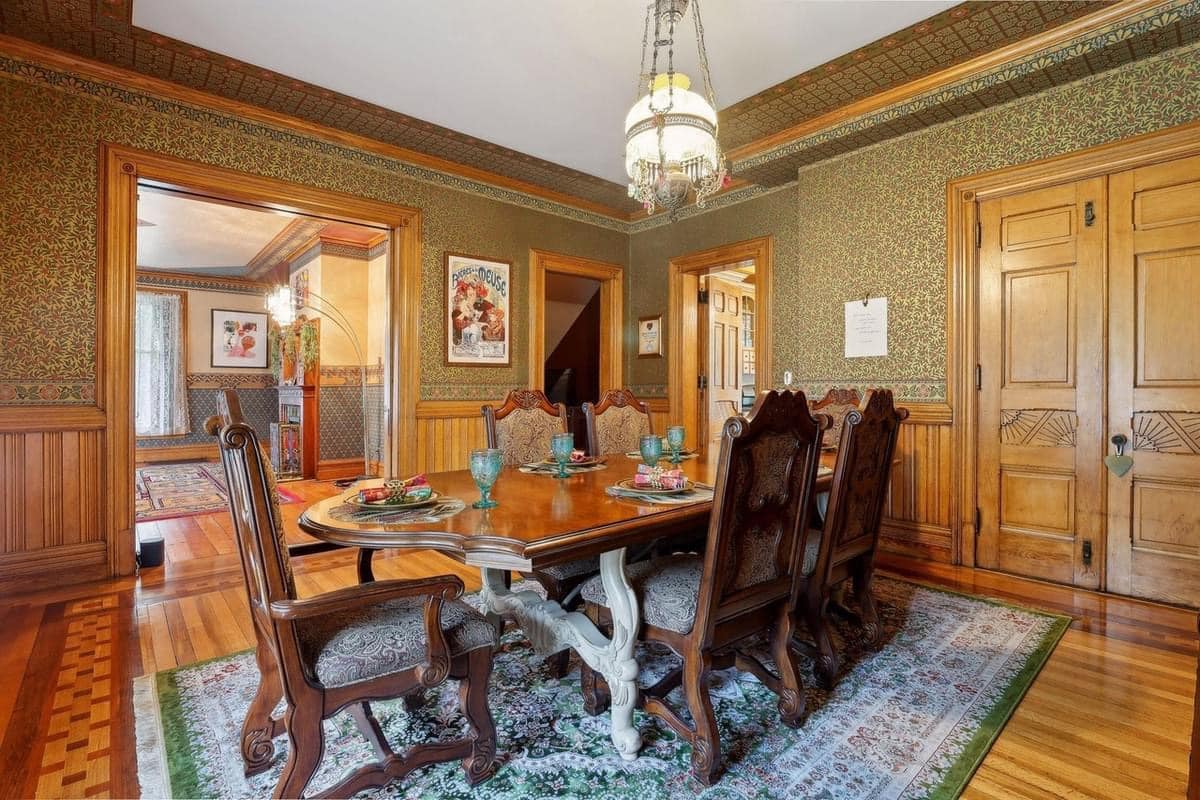 1885 Victorian For Sale In Hudson Wisconsin