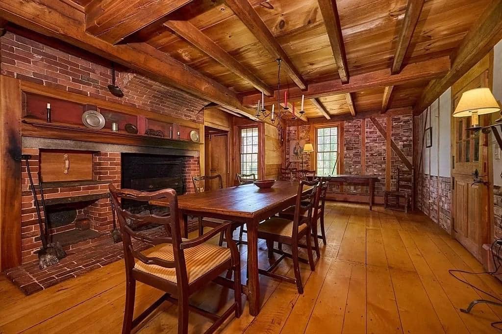 1900 Colonial For Sale In Charlemont Massachusetts