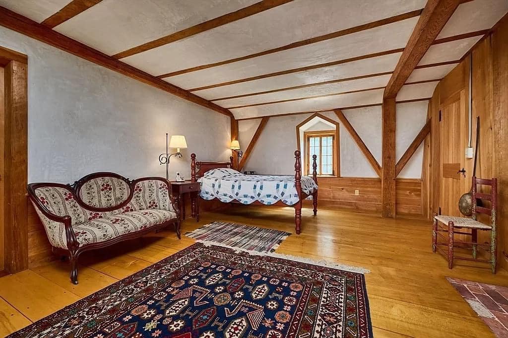 1900 Colonial For Sale In Charlemont Massachusetts