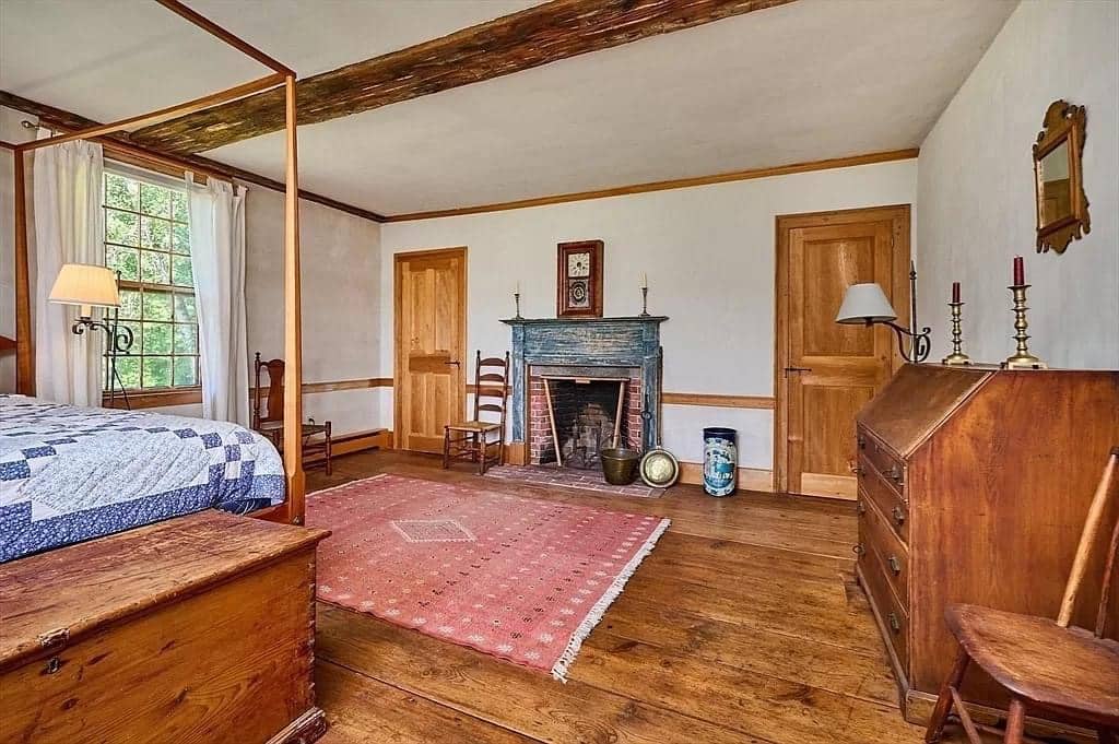 1900 Colonial For Sale In Charlemont Massachusetts