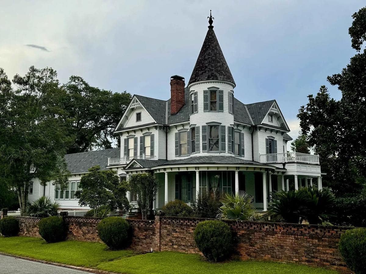 1895 Victorian For Sale In Quincy Florida