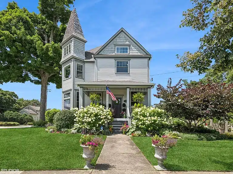 1885 Victorian For Sale In Palatine Illinois