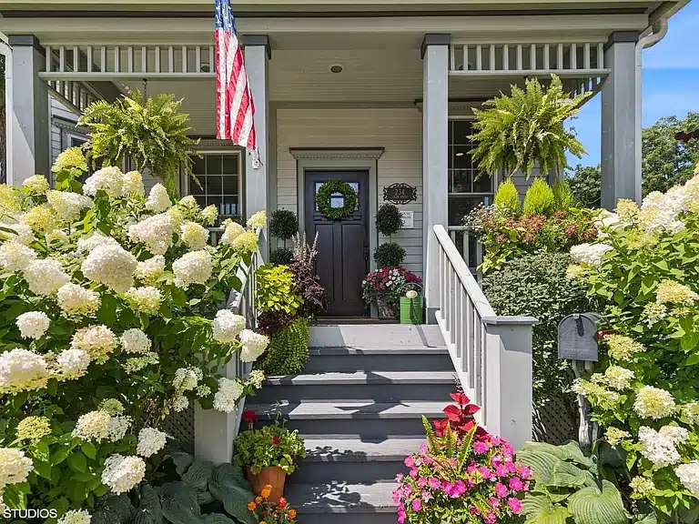 1885 Victorian For Sale In Palatine Illinois