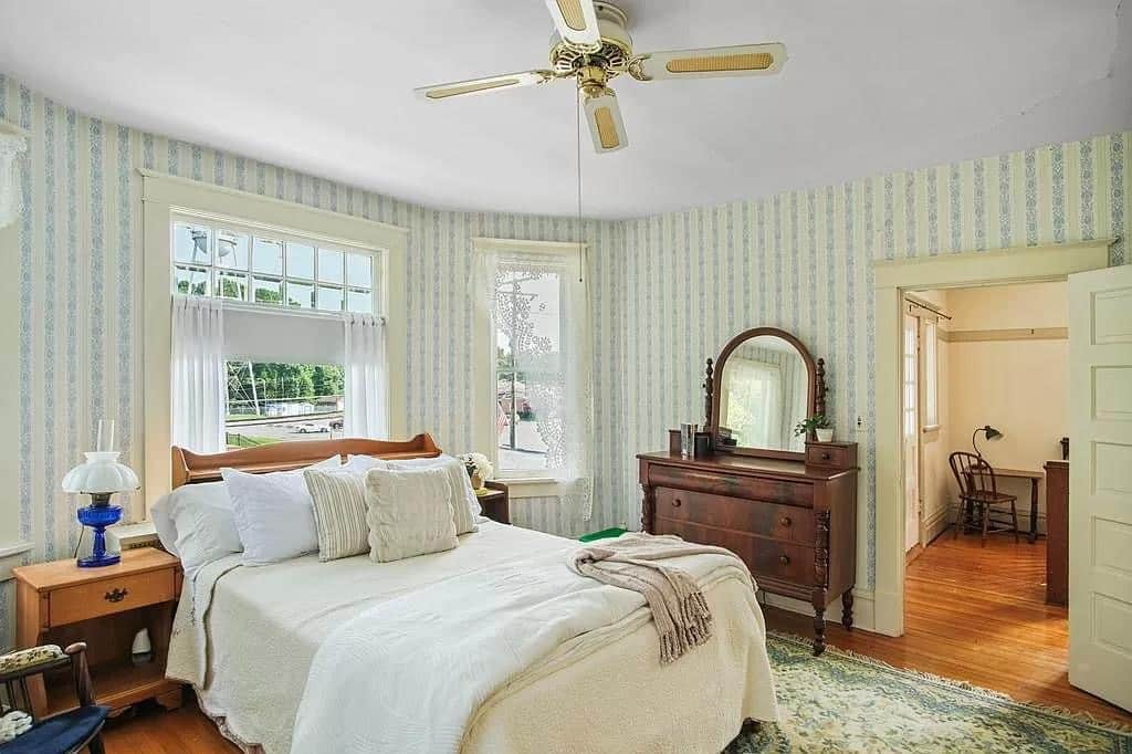 1927 Historic House For Sale In Kilmarnock Virginia