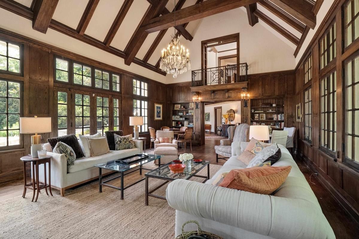 1928 Tudor Revival For Sale In Memphis Tennessee