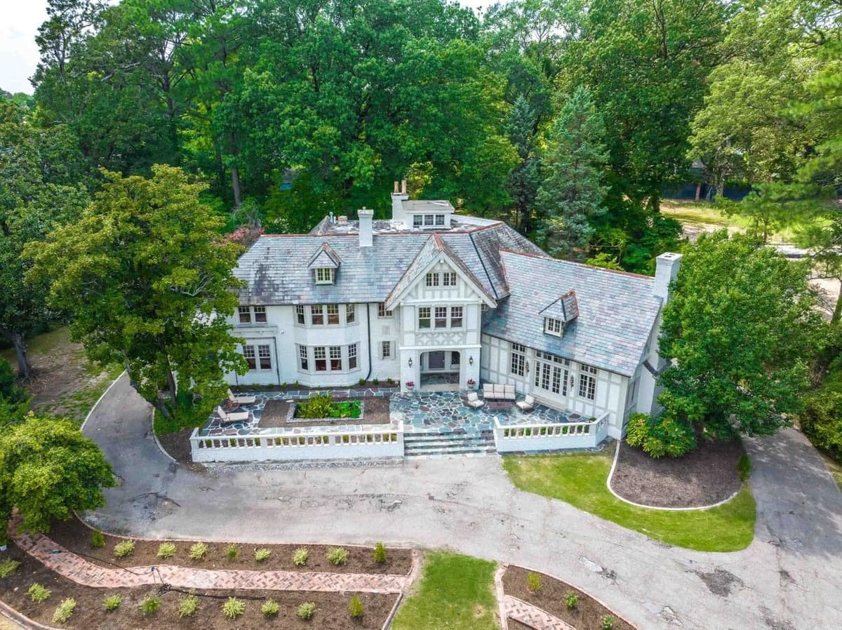 1928 Tudor Revival For Sale In Memphis Tennessee