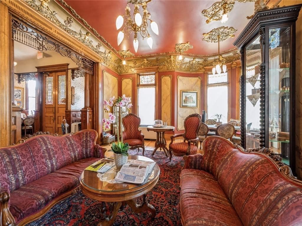 1894 Victorian For Sale In Dubuque Iowa