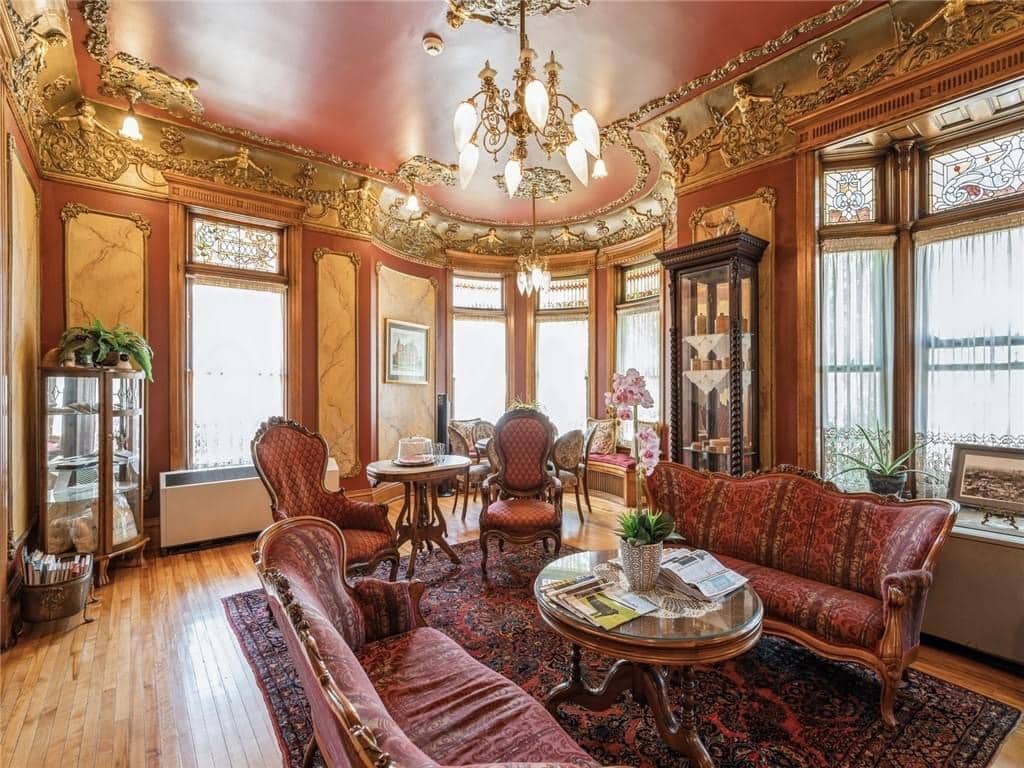 1894 Victorian For Sale In Dubuque Iowa